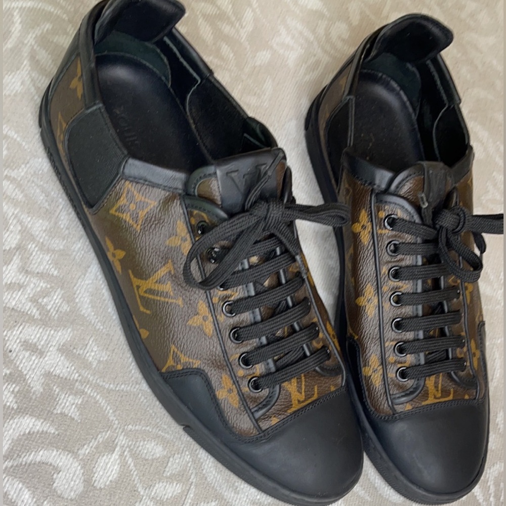Louus vuttion shoes, size 40